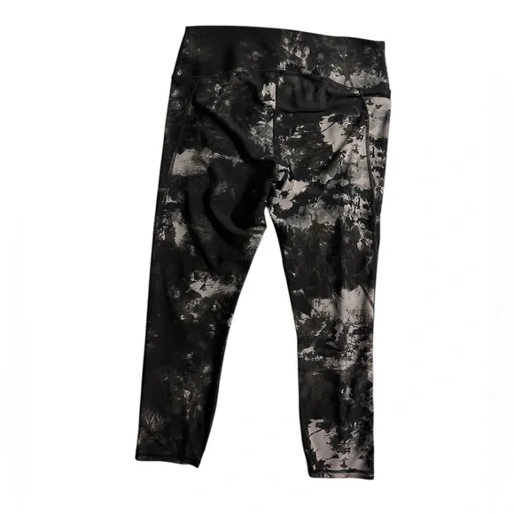 Under Armour Women’s Compression Leggings - Picture 3 of 5